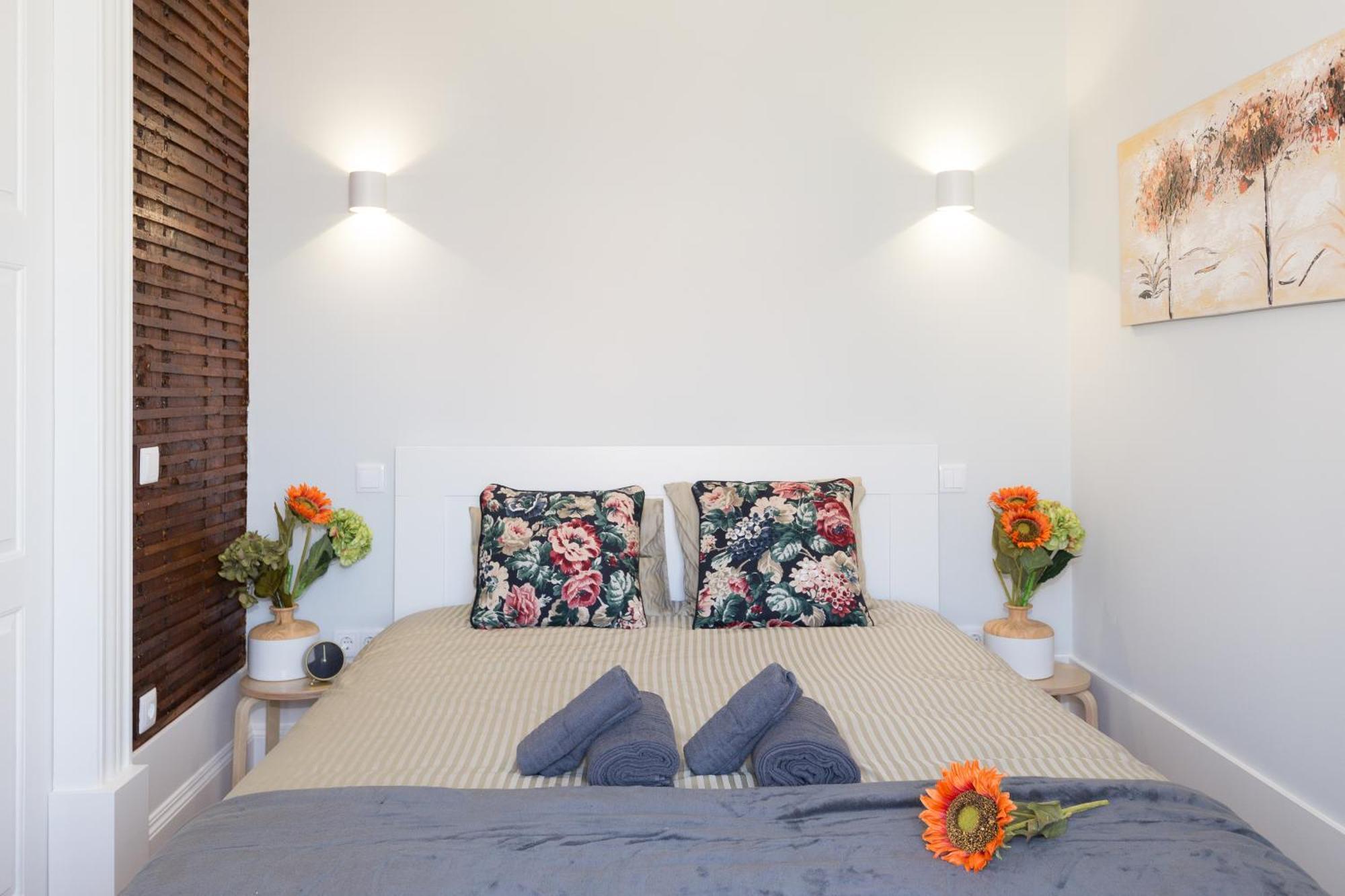 Host Wise - Charming Flat With Netflix - River View Porto Exterior photo